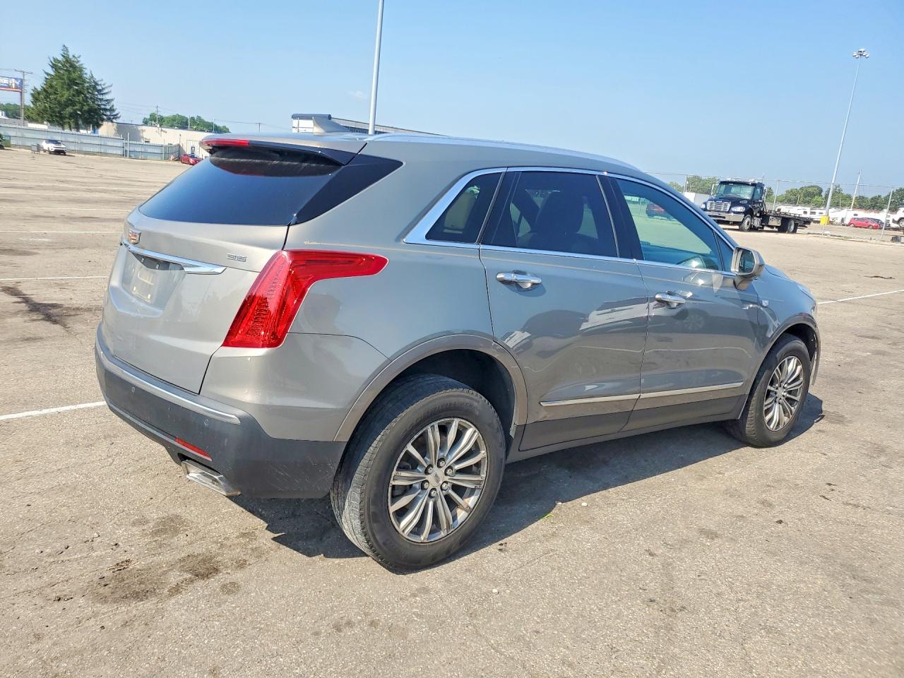 1GYKNCRSXJZ185052 · 2018 CADILLAC XT5 · 3/13
