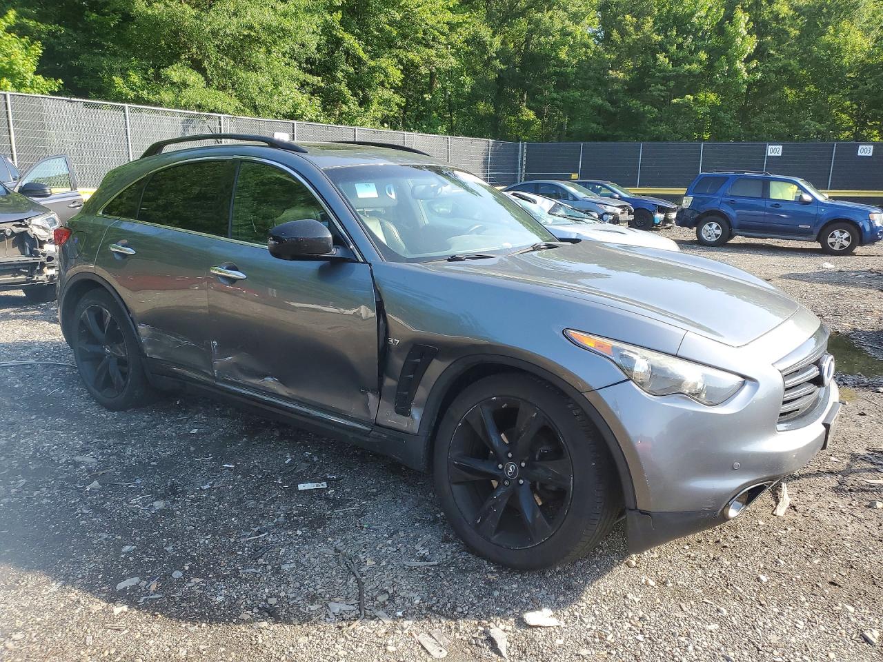 JN8CS1MU9GM671765 · 2016 INFINITI QX70 · 4/13