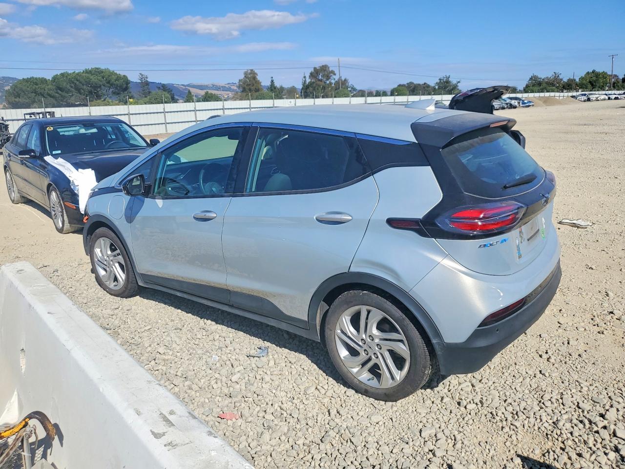 1G1FW6S07P4188147 · 2023 CHEVROLET BOLT EV · 2/12