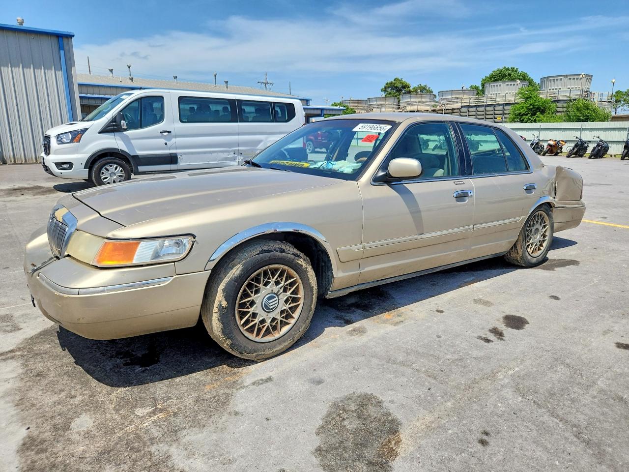 2MEFM74W5YX616939 · 2000 MERCURY GRAND MARQUIS