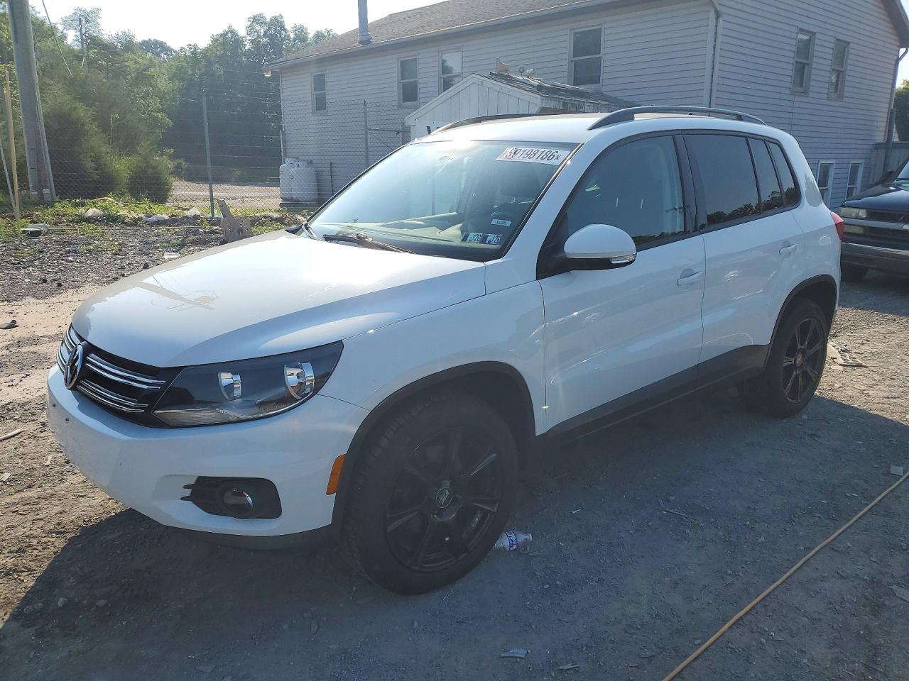 WVGBV7AX2HK049114 · 2017 VOLKSWAGEN TIGUAN