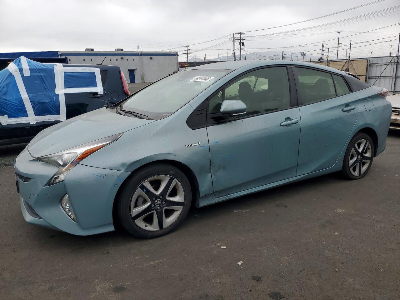 2017 TOYOTA PRIUS