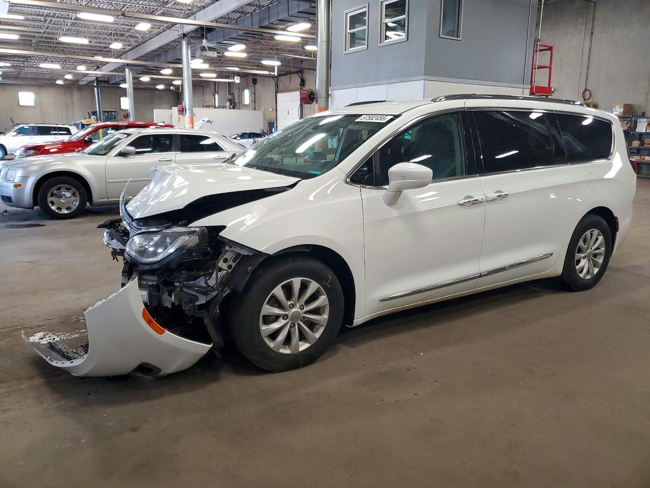 2019 CHRYSLER PACIFICA
