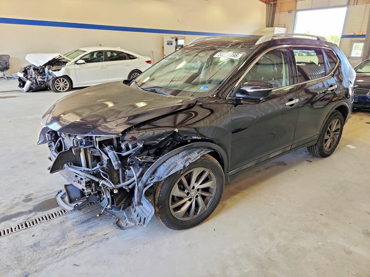 5N1AT2MV7FC787724 · 2015 NISSAN ROGUE