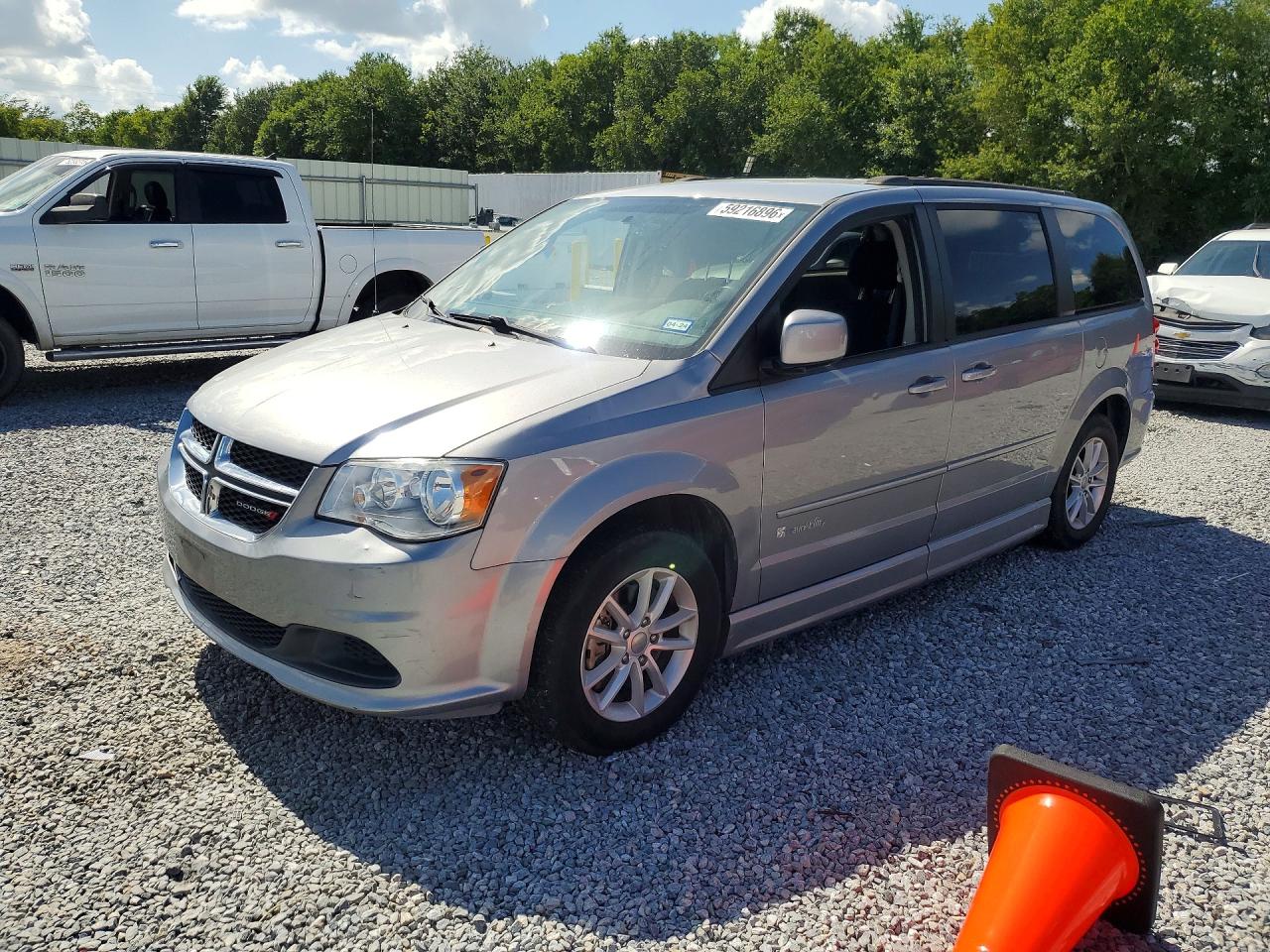2C4RDGCGXGR338972 · 2016 DODGE GRAND CARAVAN