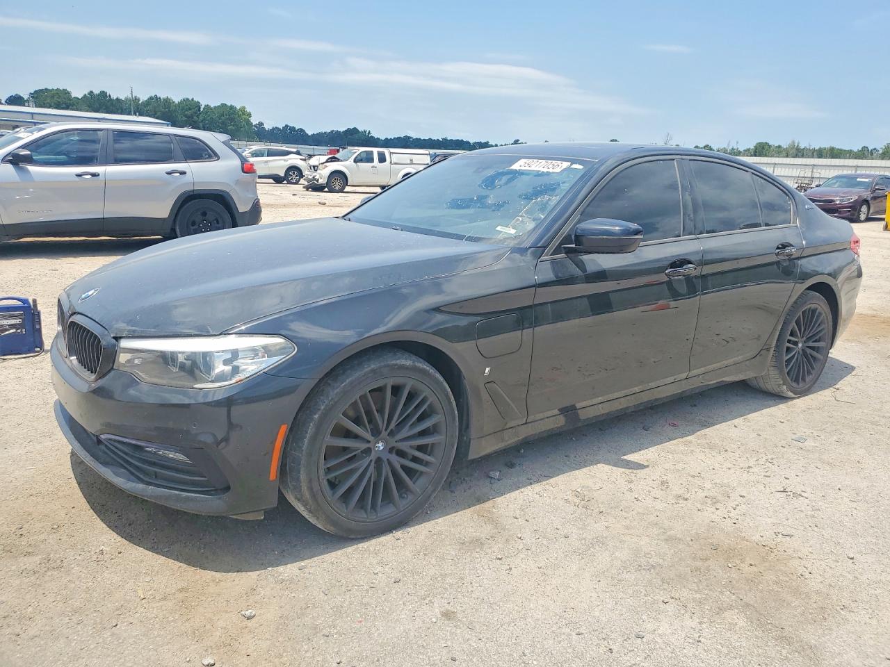 WBAJA9C53JB034370 · 2018 BMW 530E