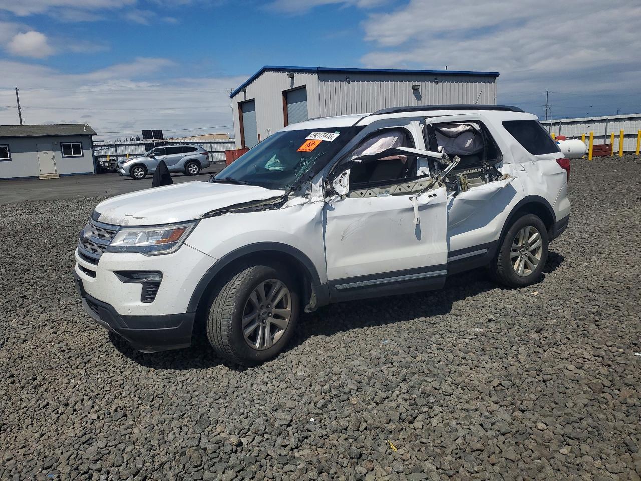 1FM5K8D8XJGA73749 · 2018 FORD EXPLORER