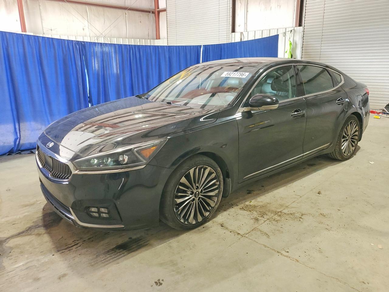 KNALC4J14J5098051 · 2018 KIA CADENZA