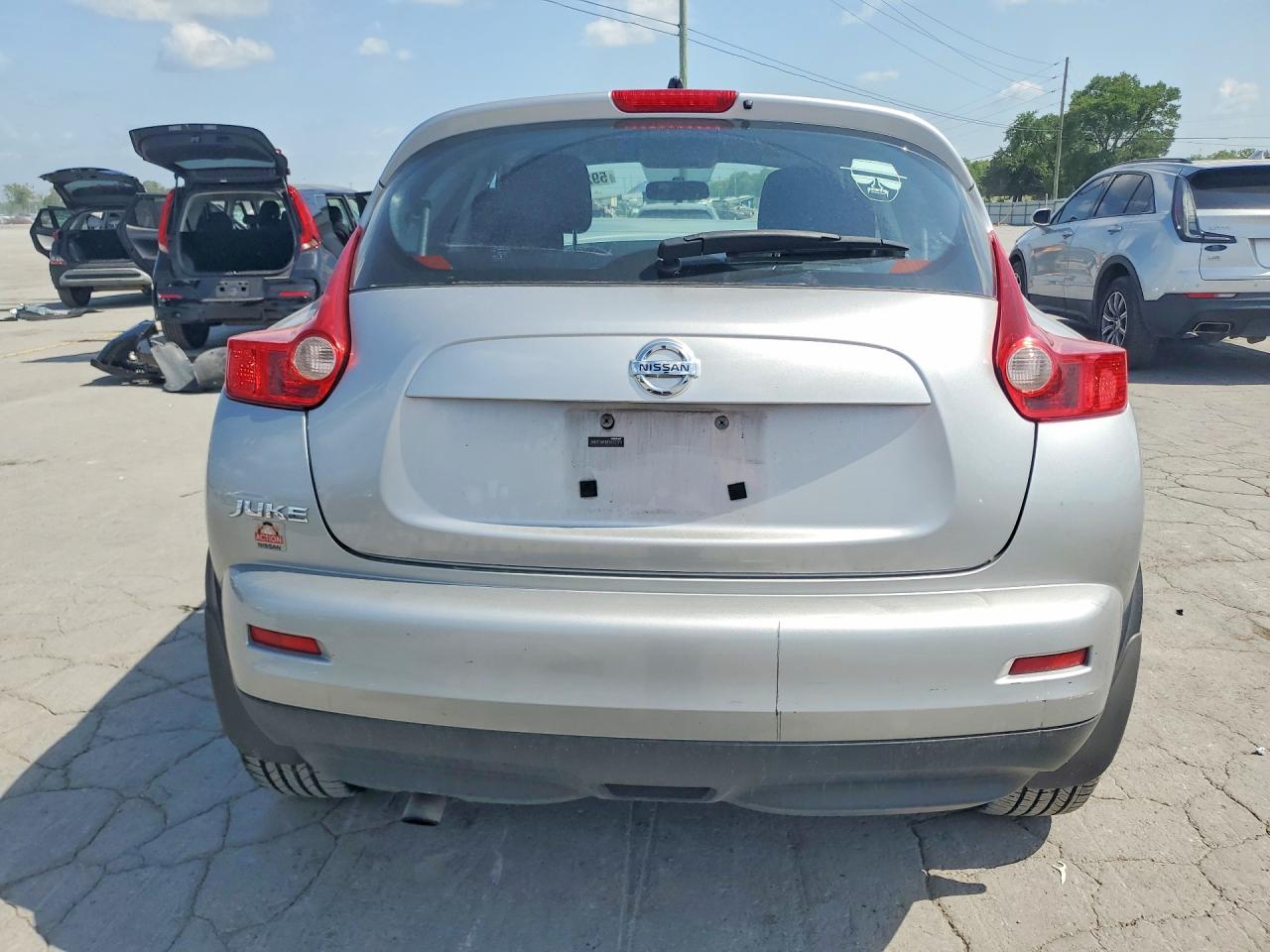 JN8AF5MR8BT012170 · 2011 NISSAN JUKE · 6/12