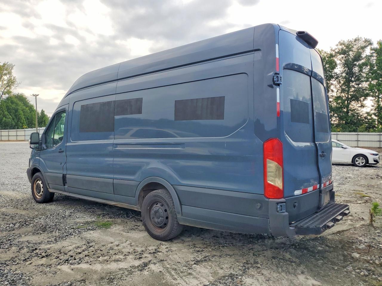 1FTYR3XM5KKB89450 · 2019 FORD TRANSIT · 2/13