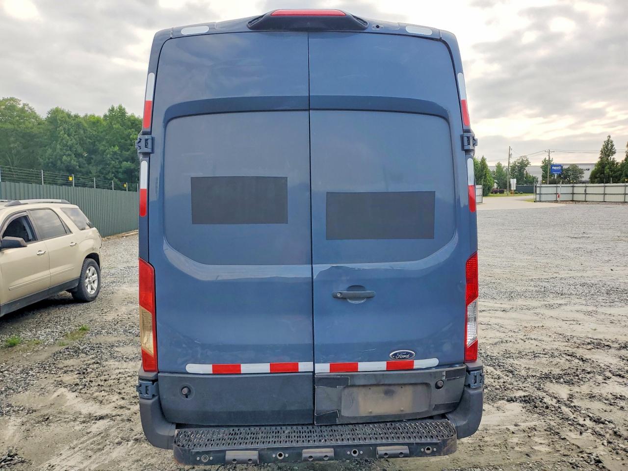 1FTYR3XM5KKB89450 · 2019 FORD TRANSIT · 6/13