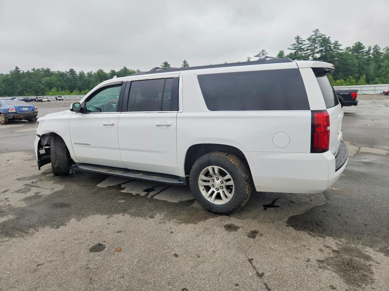 1GNSKGKC2KR107043 · 2019 CHEVROLET SUBURBAN · 2/13