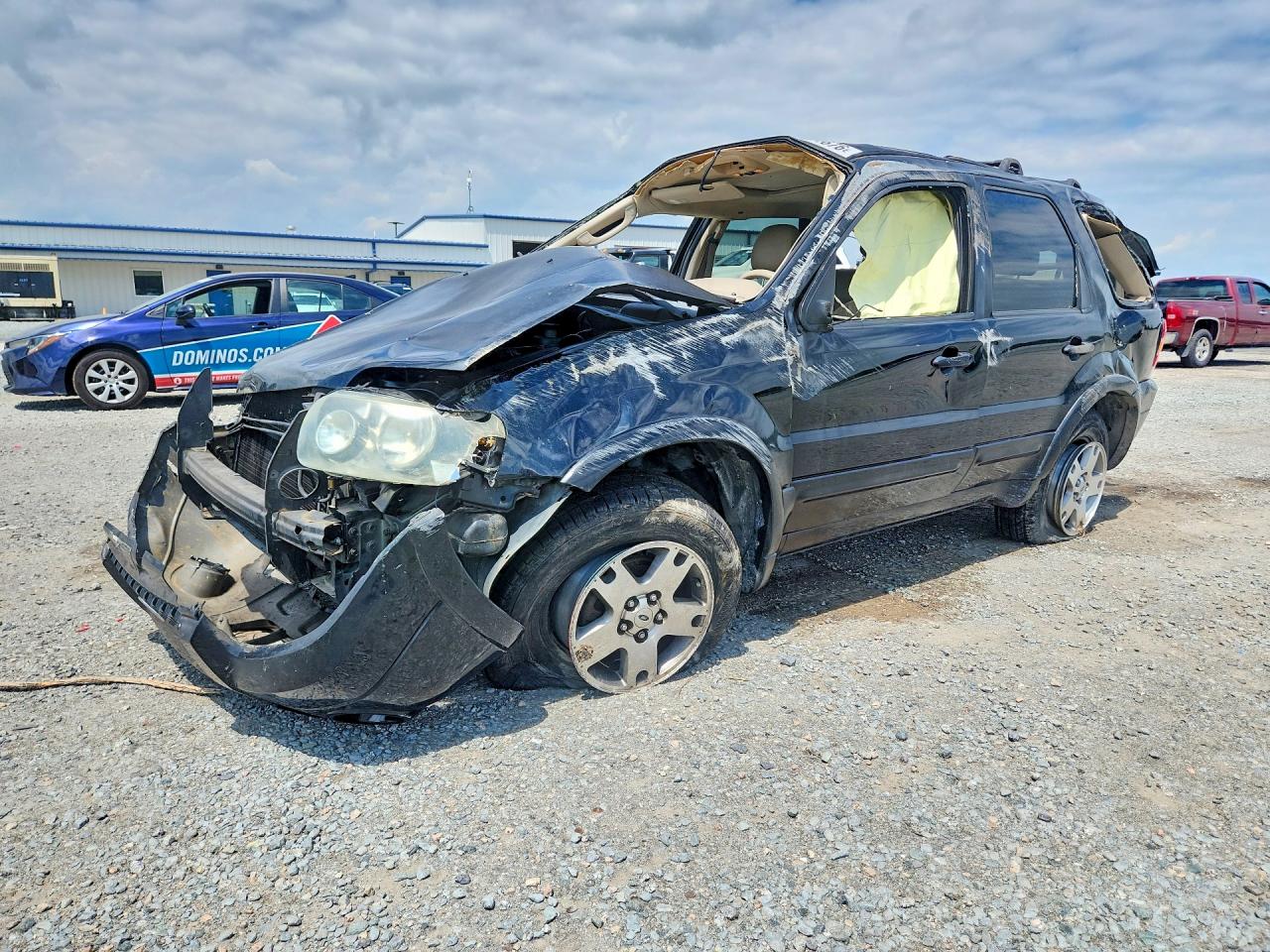 1FMCU04155KA81041 · 2005 FORD ESCAPE