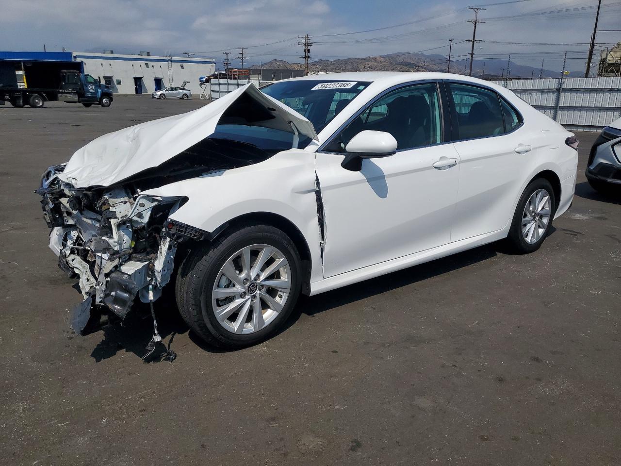 4T1C11AK8RU207110 · 2024 TOYOTA CAMRY