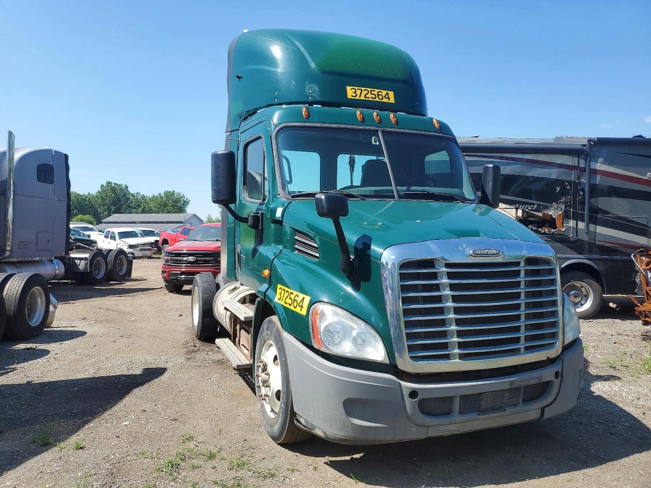 2018 FREIGHTLINER CASCADIA 113
