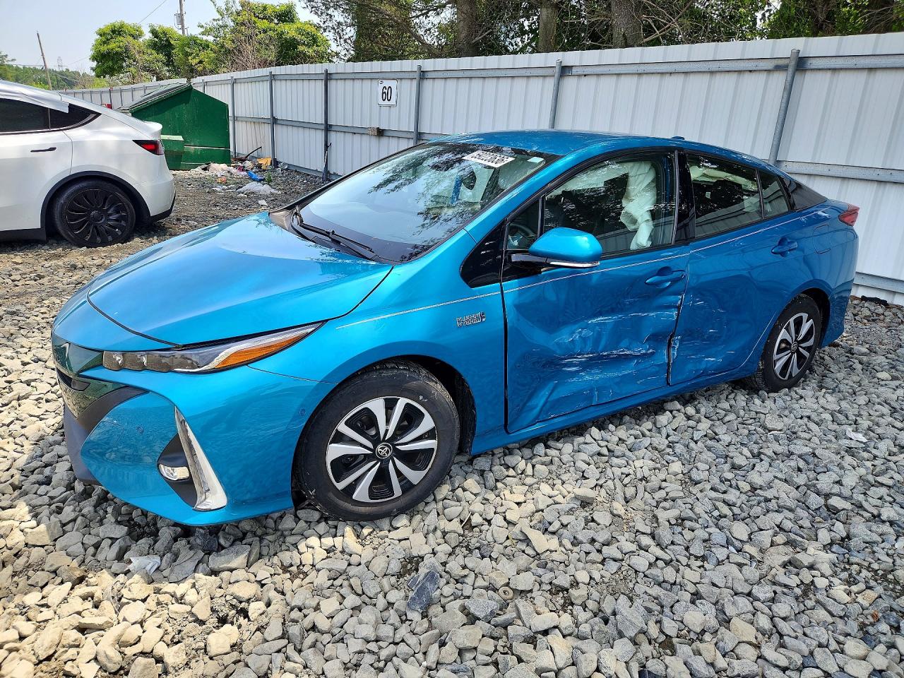 JTDKARFP4H3019899 · 2017 TOYOTA PRIUS PRIME