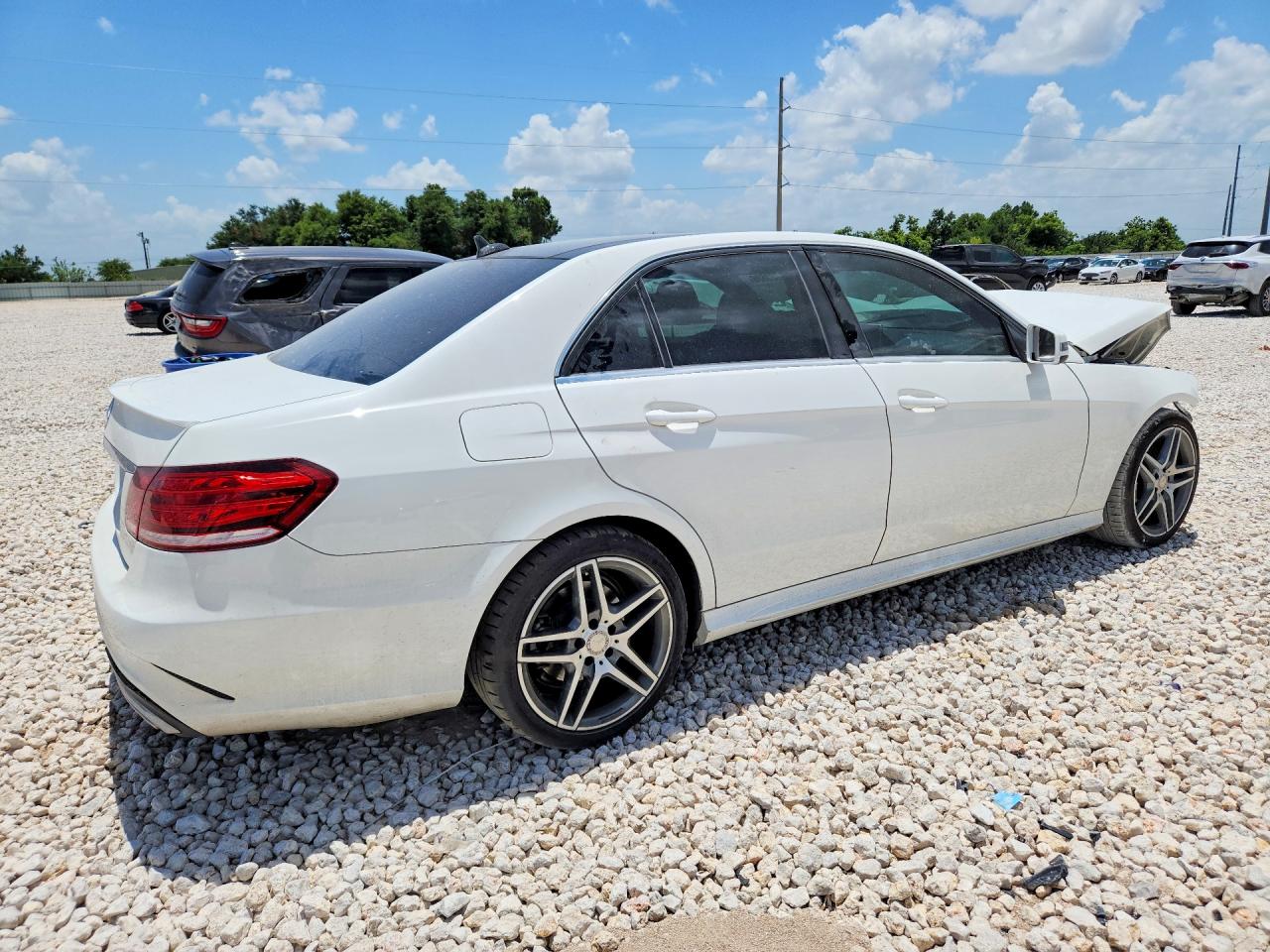 WDDHF5KB6GB270481 · 2016 MERCEDES-BENZ E · 3/13