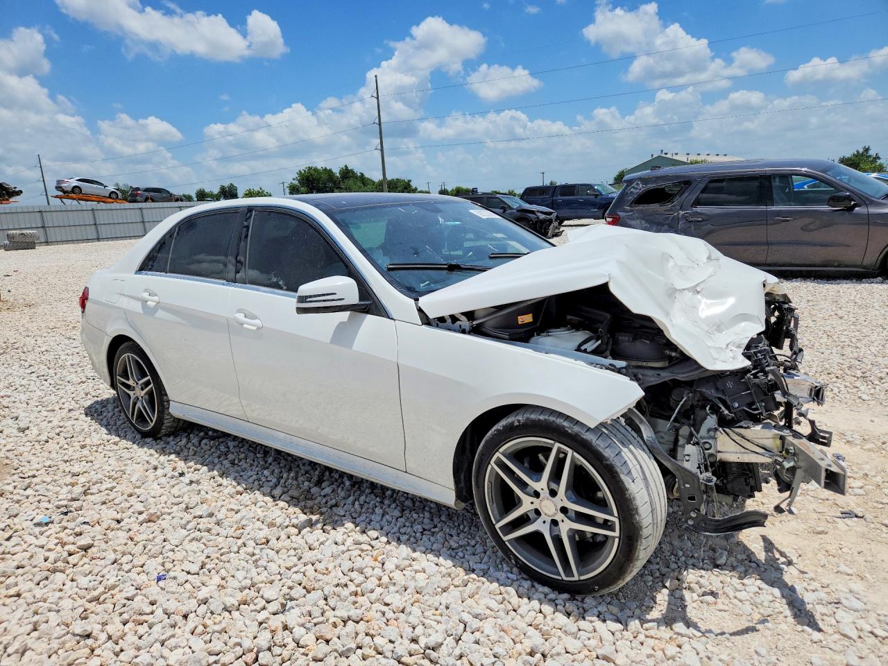 WDDHF5KB6GB270481 · 2016 MERCEDES-BENZ E · 4/13