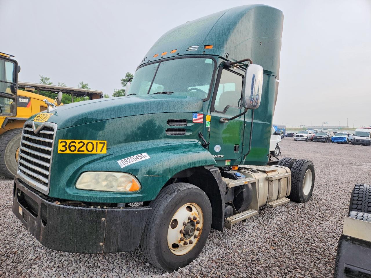 2017 MACK 600 CXU600