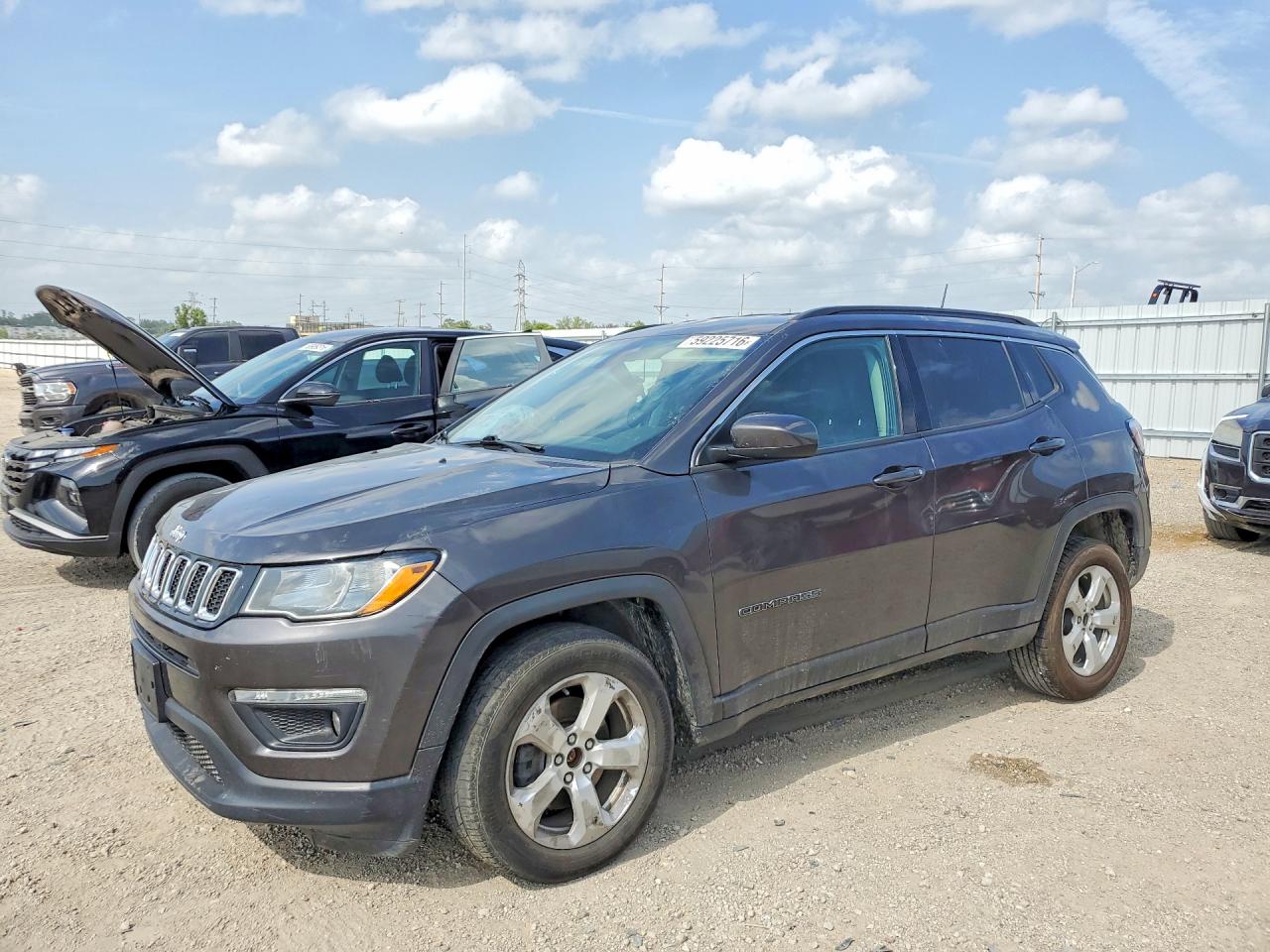 3C4NJDBB6JT176841 · 2018 JEEP COMPASS