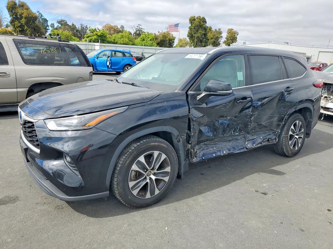 5TDHBRCH0NS548863 · 2022 TOYOTA HIGHLANDER HYBRID