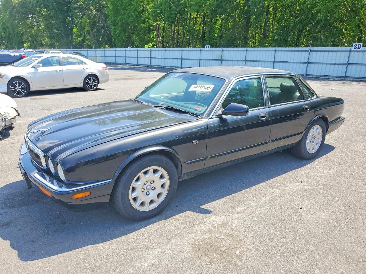 SAJDA14C21LF36994 · 2001 JAGUAR XJ8