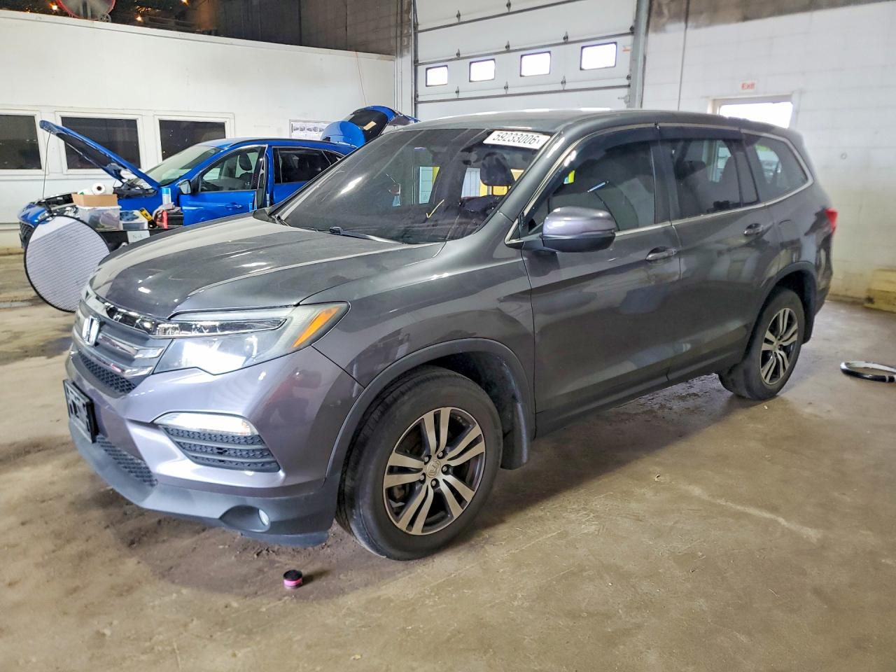 5FNYF6H38HB069003 · 2017 HONDA PILOT