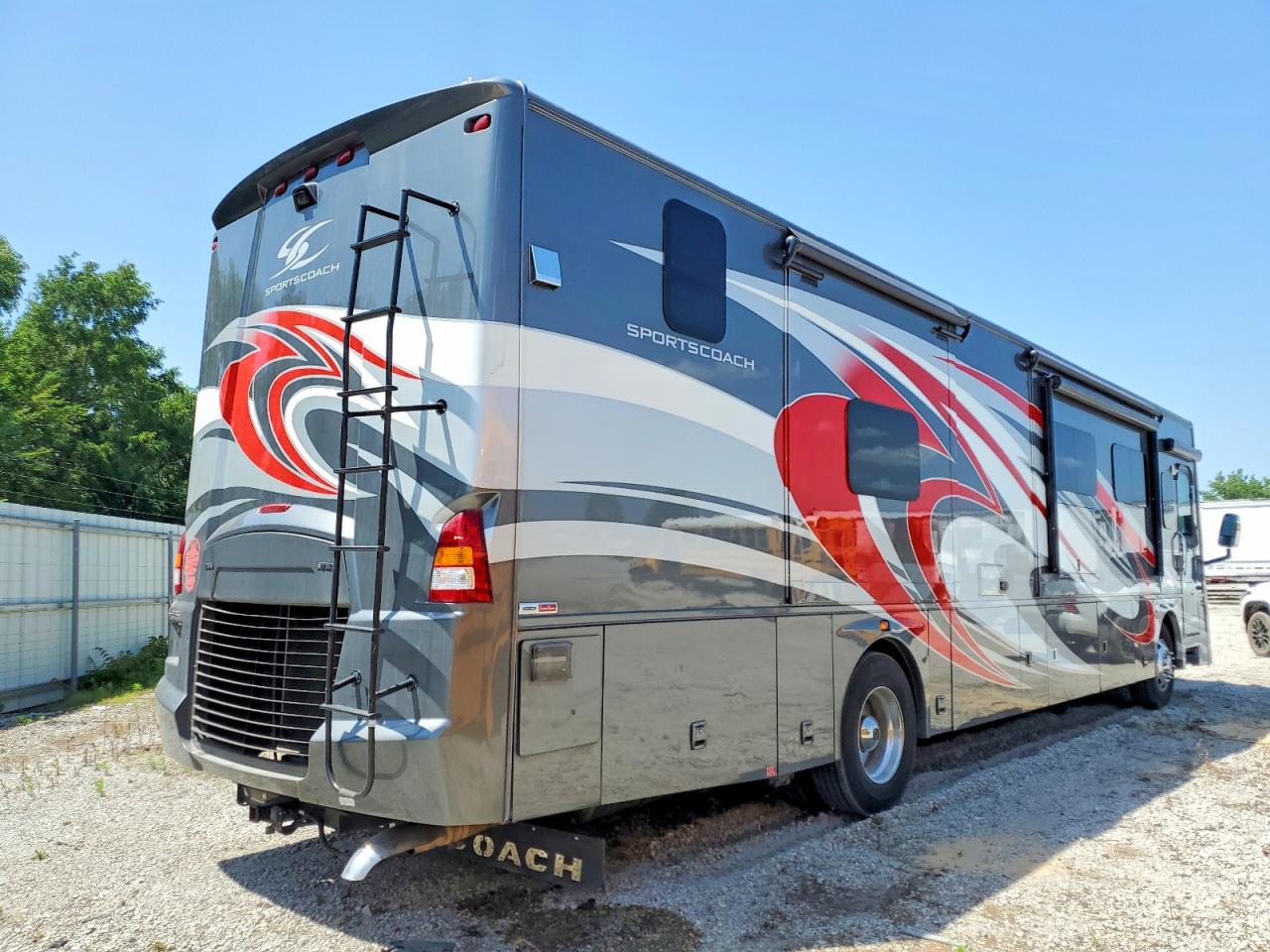 4UZAB2FC0JCJT5812 · 2018 FREIGHTLINER CHASSIS · 4/10
