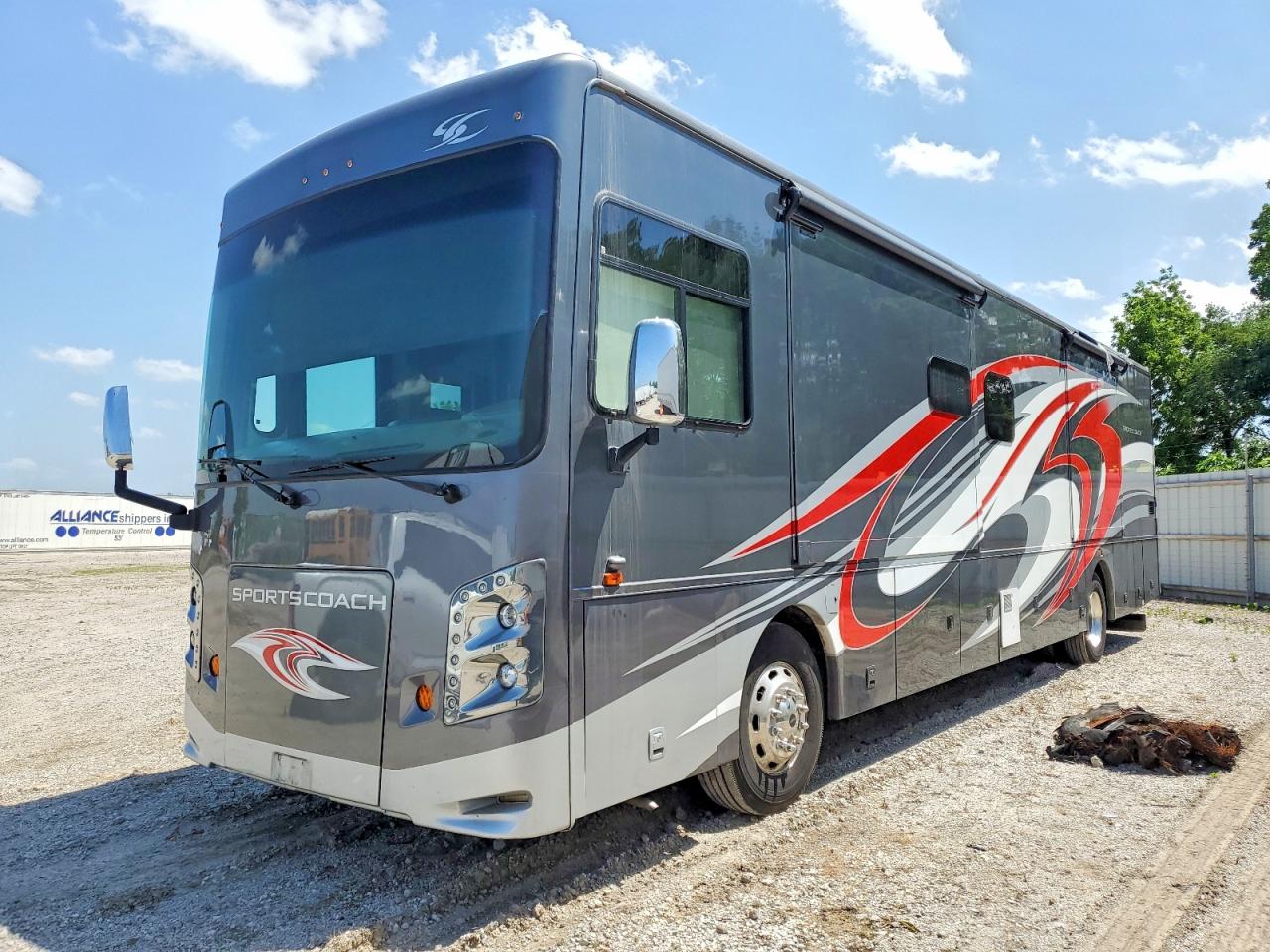 4UZAB2FC0JCJT5812 · 2018 FREIGHTLINER CHASSIS · 2/10