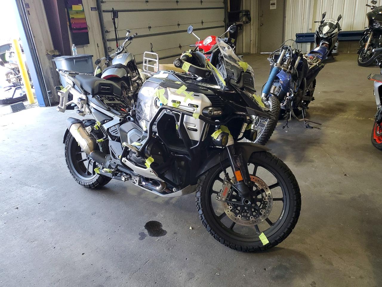 2025 BMW R 1300