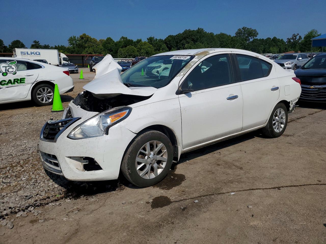 3N1CN7AP5JL813649 · 2018 NISSAN VERSA