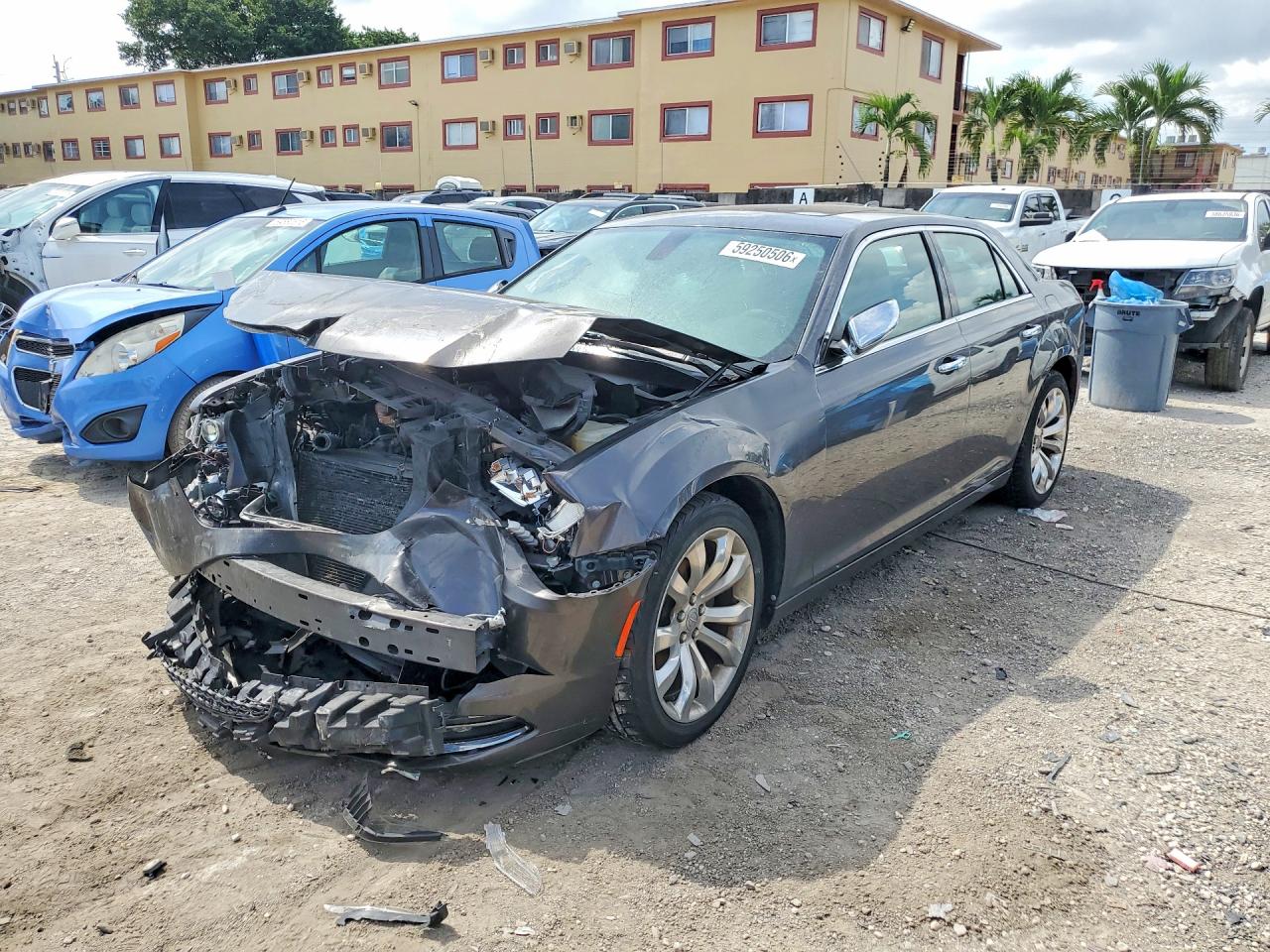 2C3CCAEG4LH102809 · 2020 CHRYSLER 300