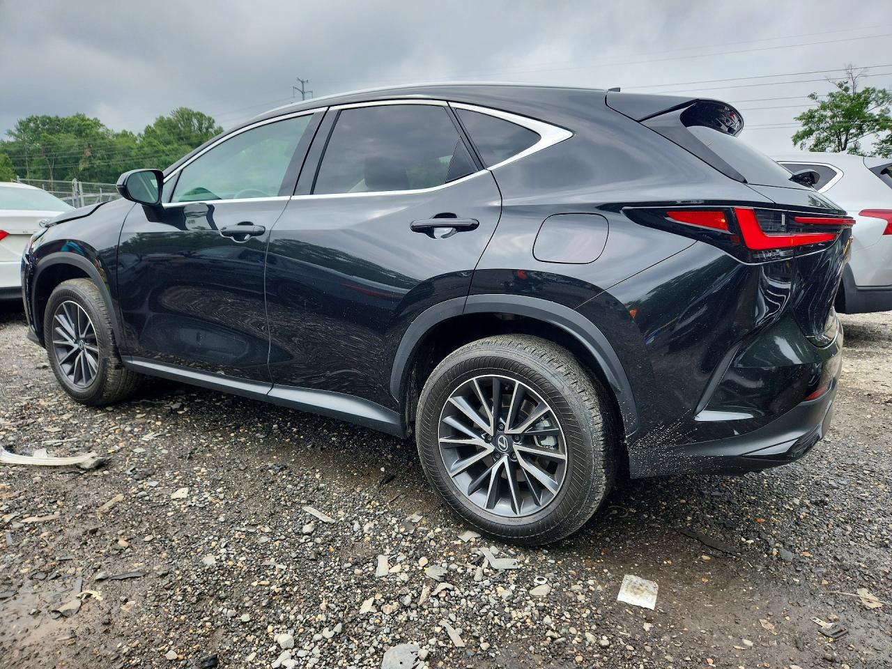 2T2GGCEZ3TC107570 · 2026 LEXUS NX · 2/13