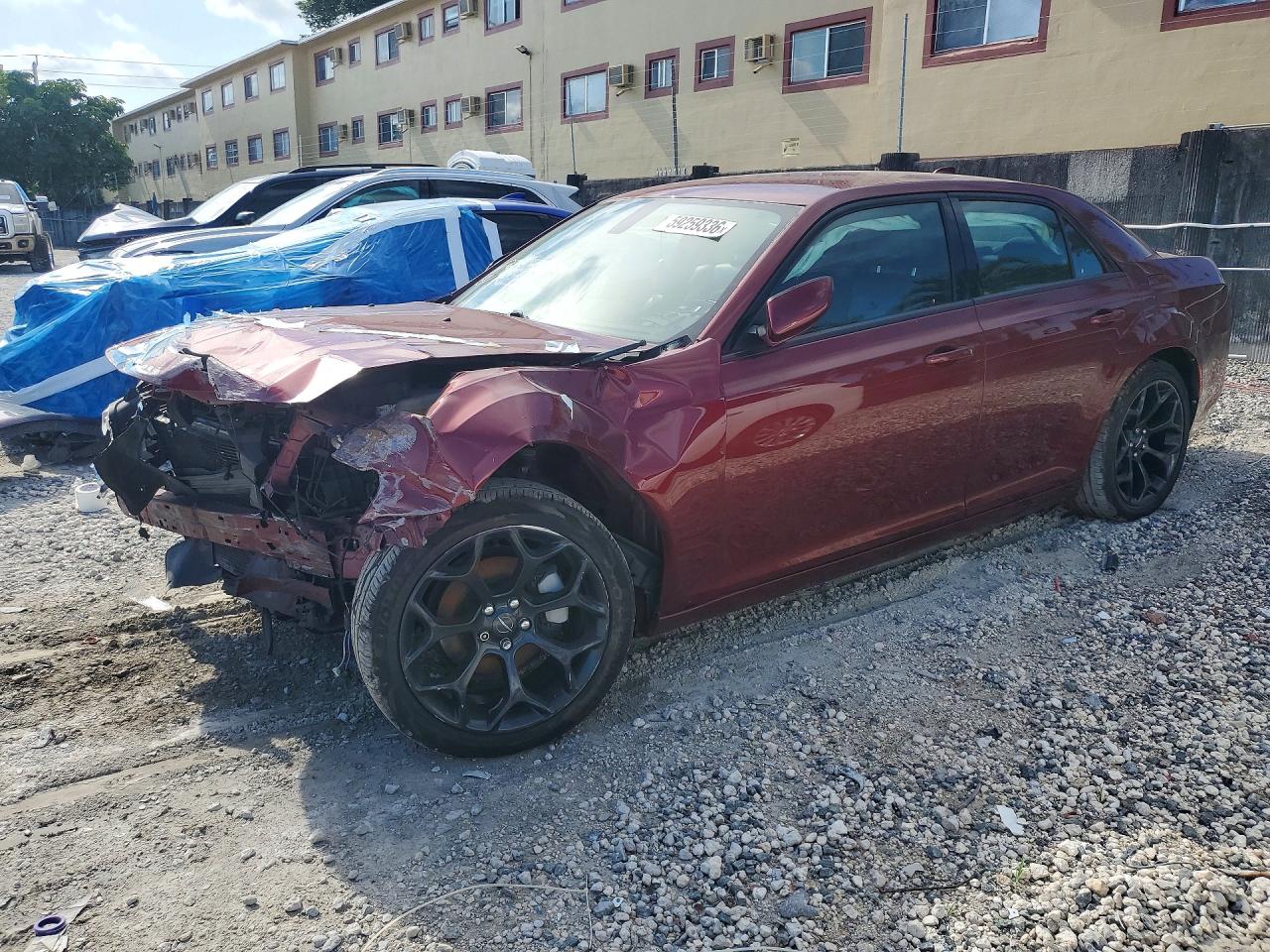 2C3CCABG5KH654015 · 2019 CHRYSLER 300