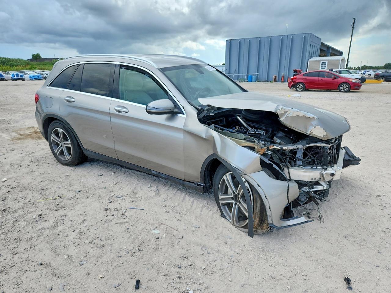 WDC0G4JB4KV155041 · 2019 MERCEDES-BENZ GLC · 4/13