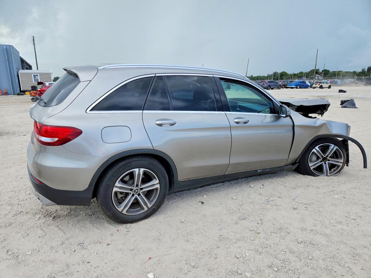 WDC0G4JB4KV155041 · 2019 MERCEDES-BENZ GLC · 3/13