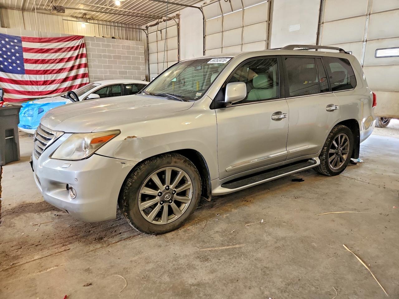 2009 LEXUS LX