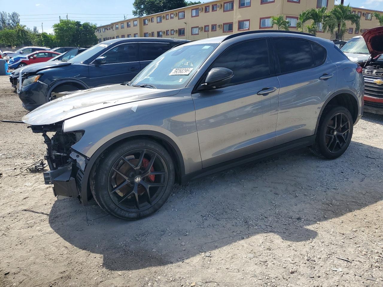 ZASPAJAN6L7C75483 · 2020 ALFA ROMEO STELVIO