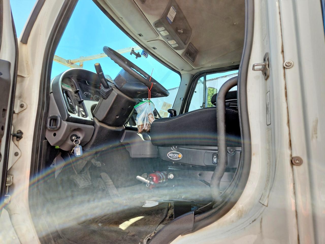 1FVHC3BS7CDBD8595 · 2012 FREIGHTLINER M2 · 7/14