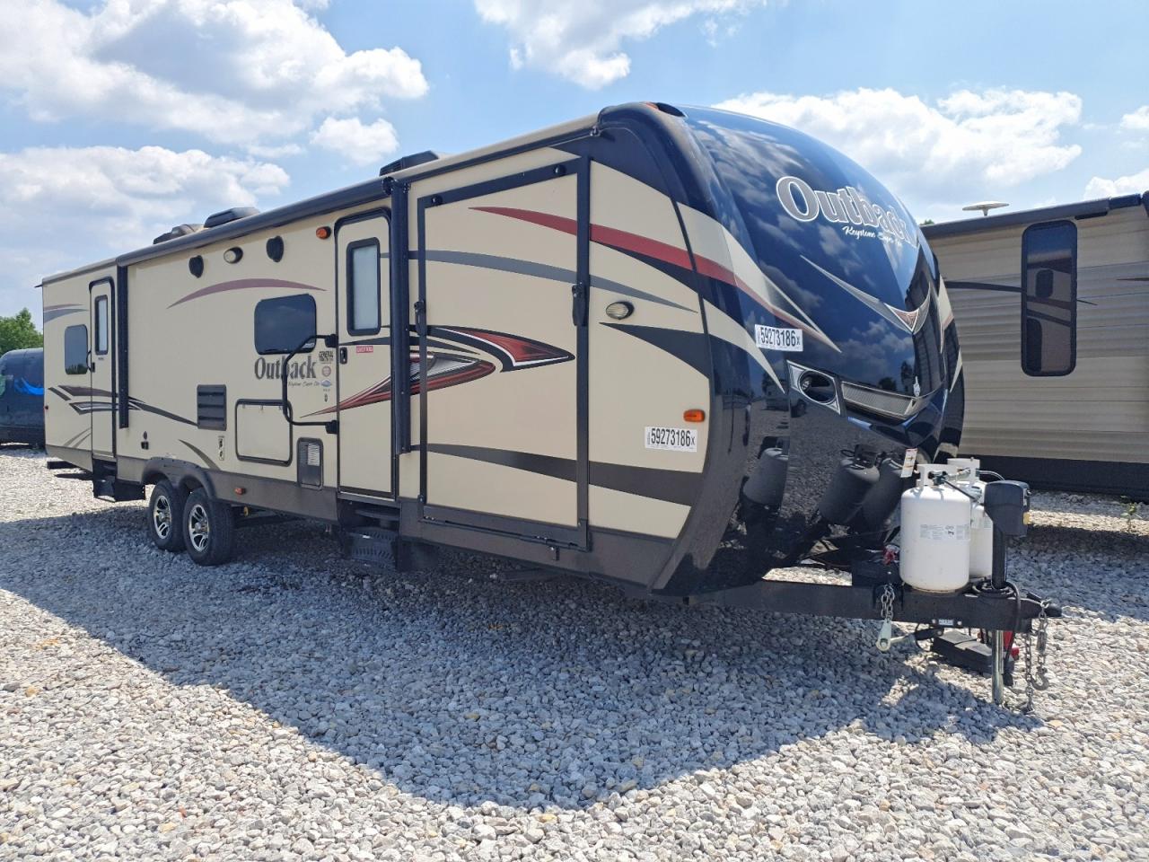 4YDT32427FB454025 · 2015 KUTB OUTBACK