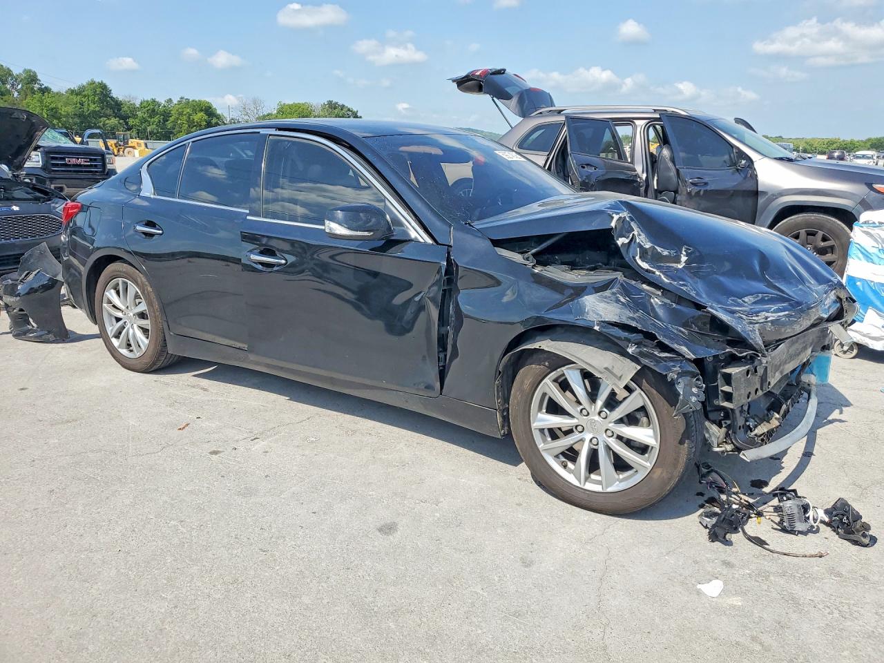 JN1BV7AR1FM401772 · 2015 INFINITI Q50 · 4/13