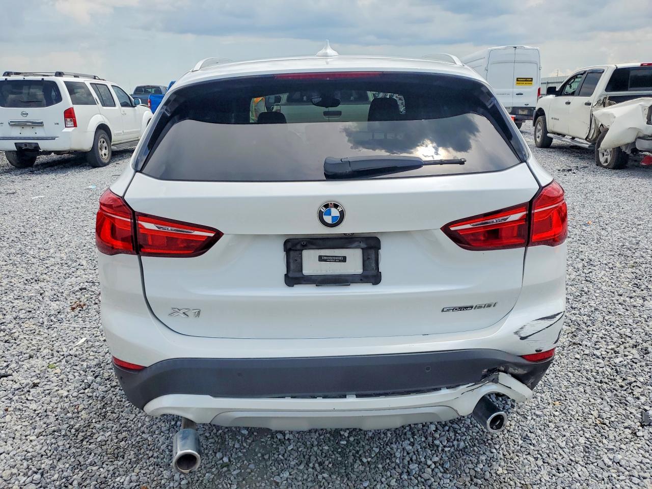 WBXJG7C02M5T59544 · 2021 BMW X1 · 6/13