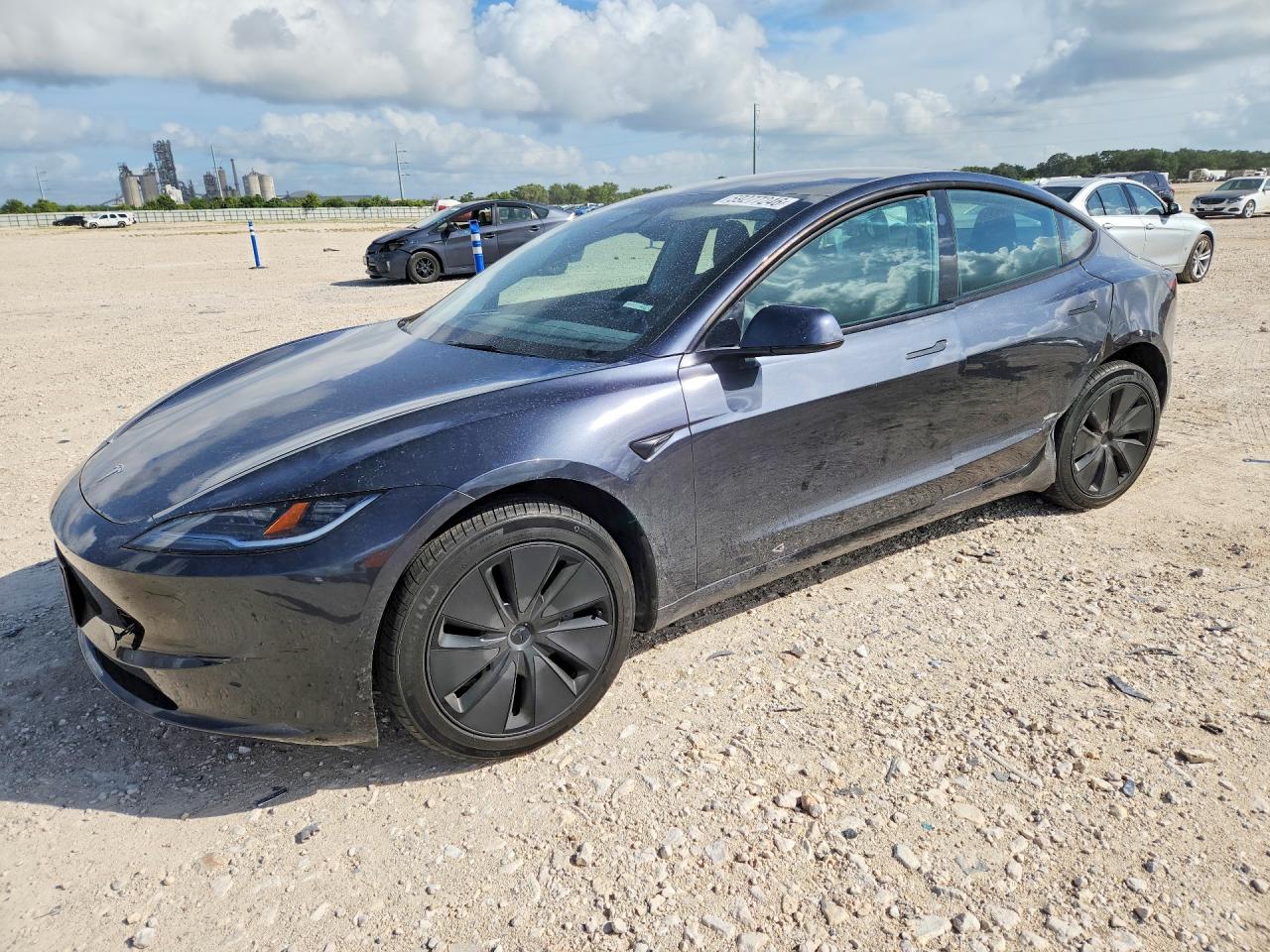 5YJ3E1EA8SF939522 · 2025 TESLA MODEL 3