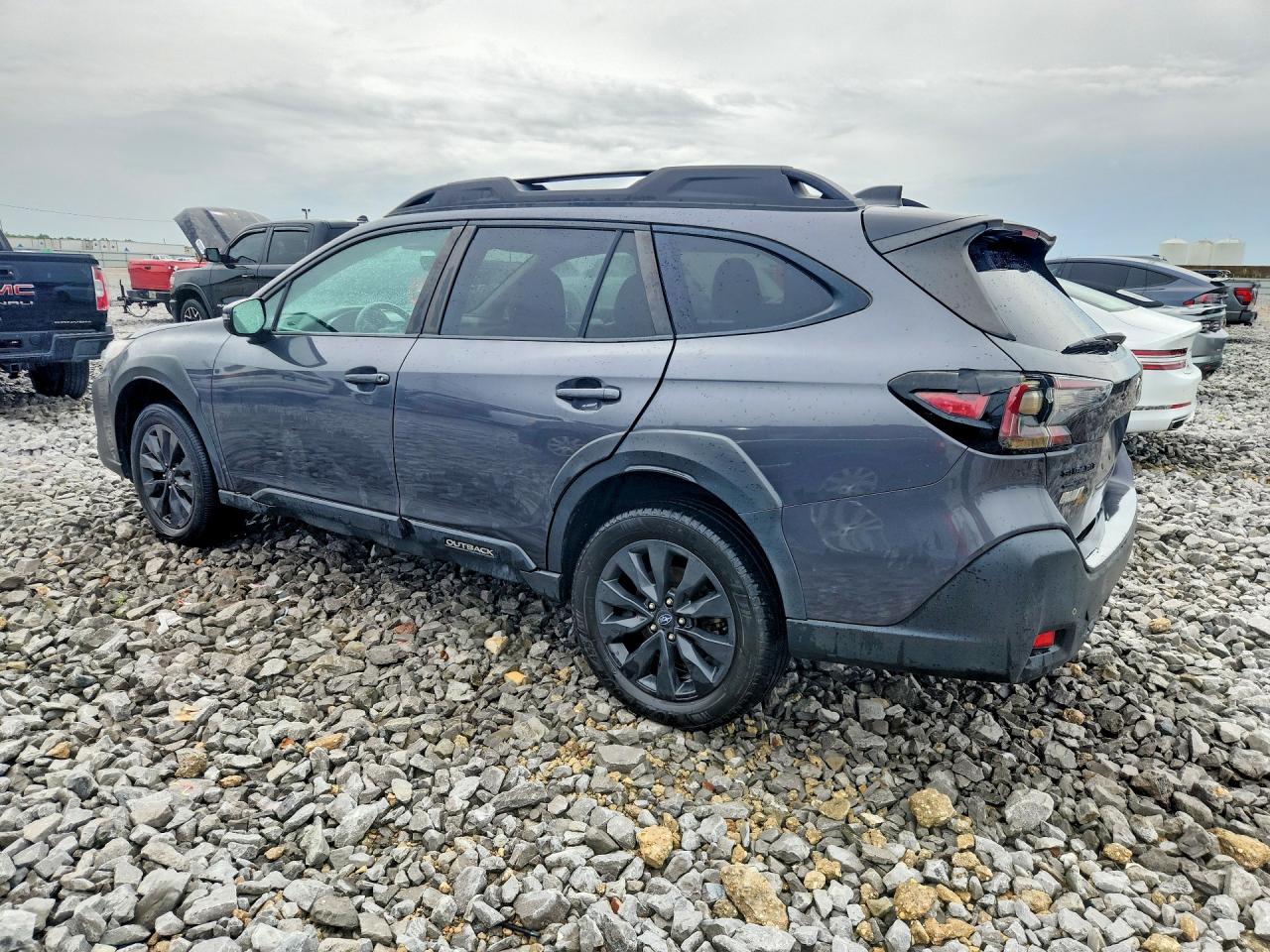 4S4BTALC7P3179976 · 2023 SUBARU OUTBACK · 2/13