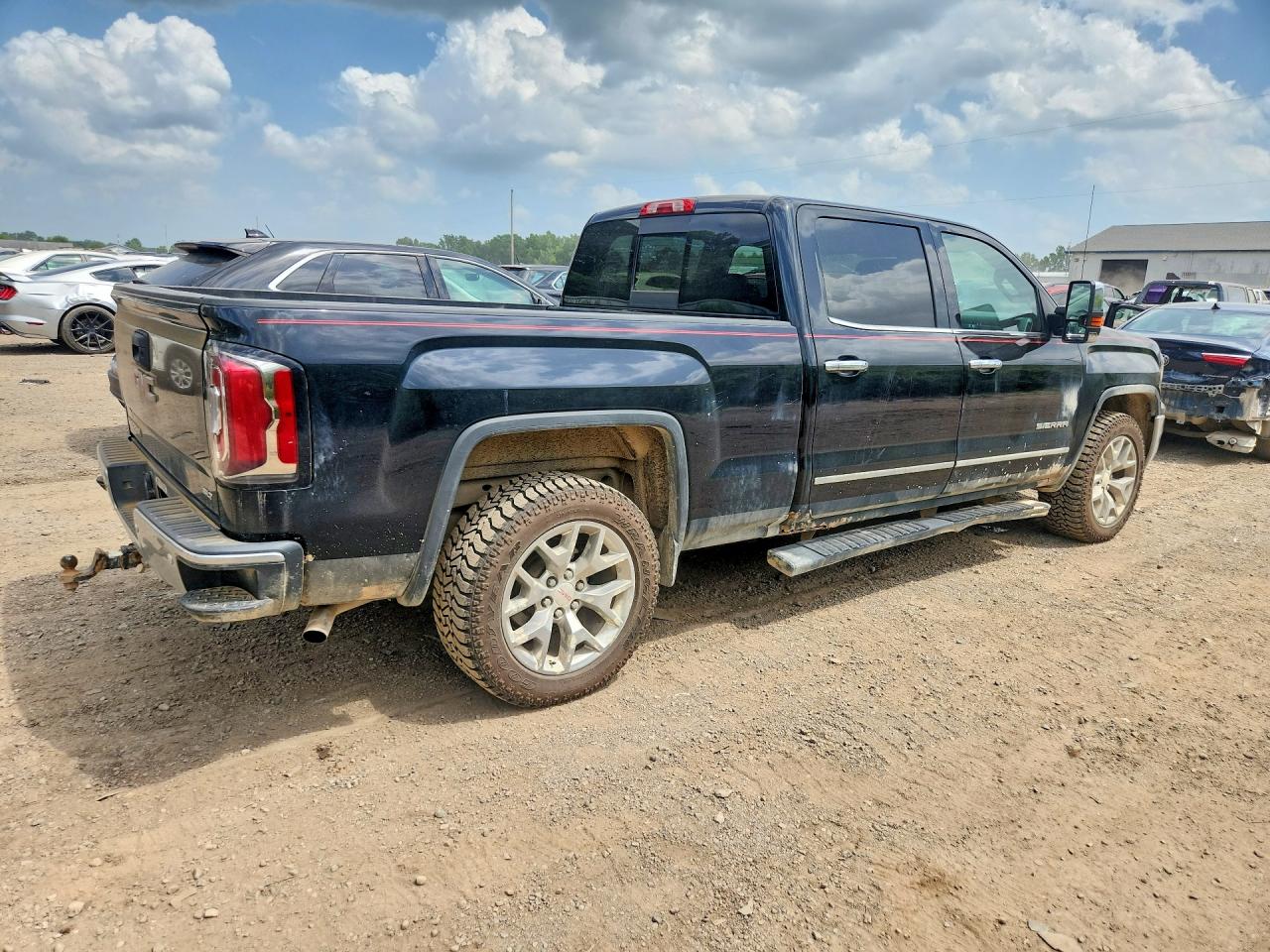 3GTU2NEC3HG164507 · 2017 GMC SIERRA · 3/12