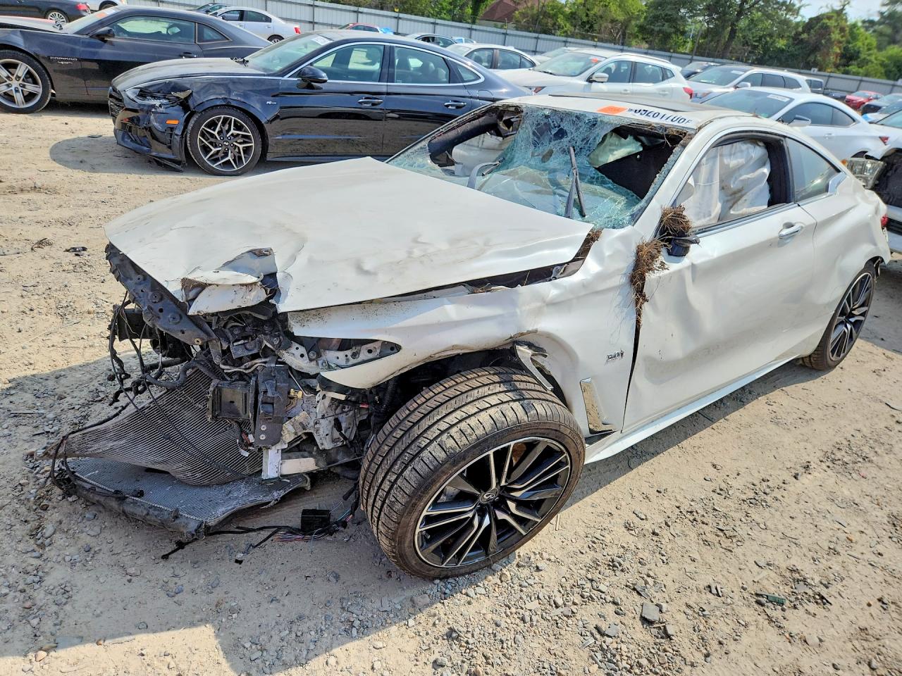 JN1EV7EL3JM392794 · 2018 INFINITI Q60