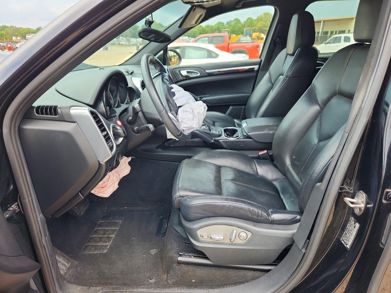 WP1AA2A2XCLA08590 · 2012 PORSCHE CAYENNE · 7/14