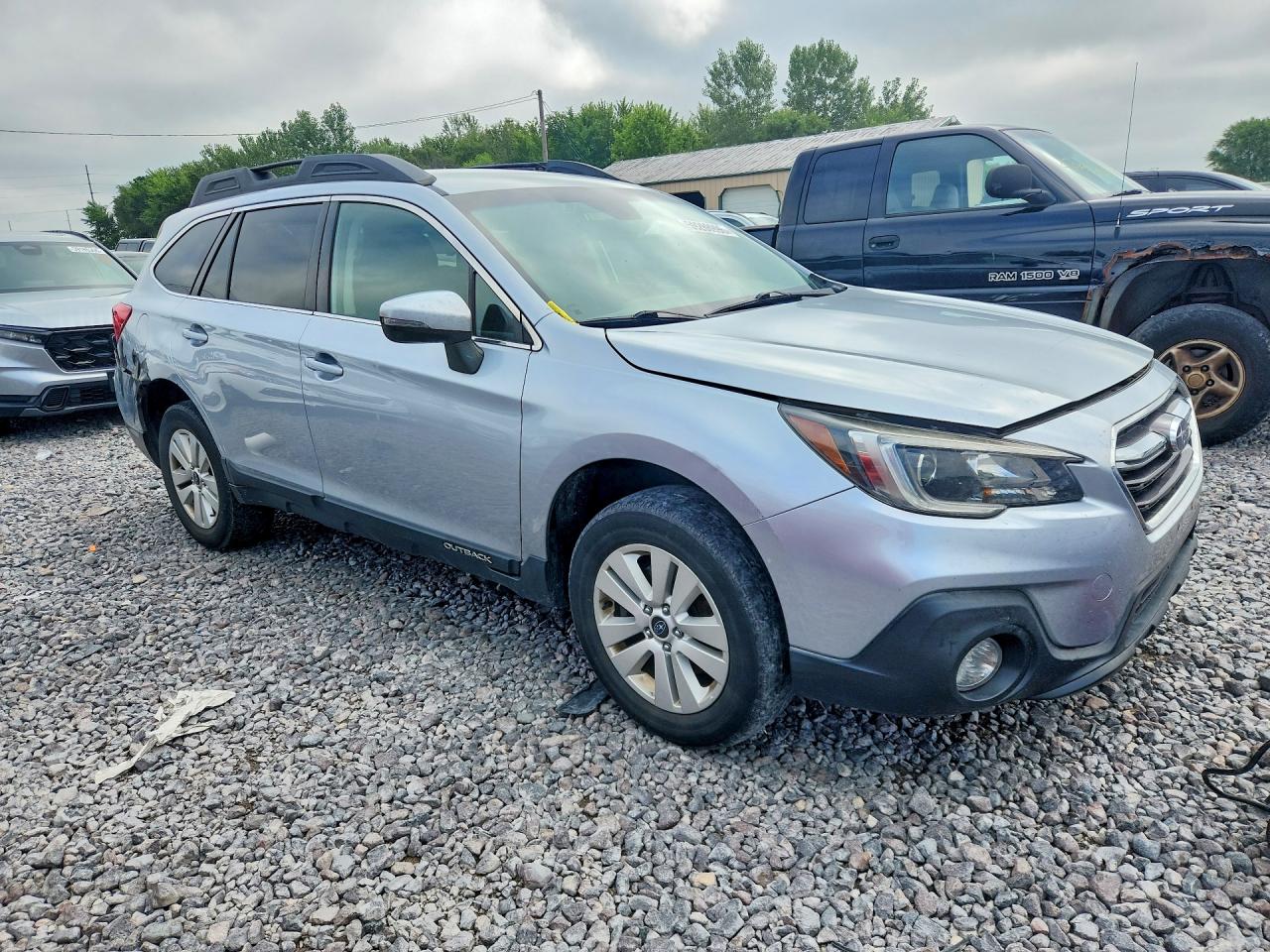 4S4BSAFC5J3367725 · 2018 SUBARU OUTBACK · 4/12