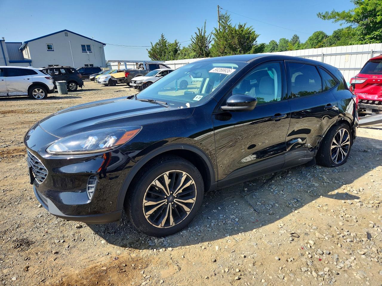 1FMCU9G63NUB33797 · 2022 FORD ESCAPE