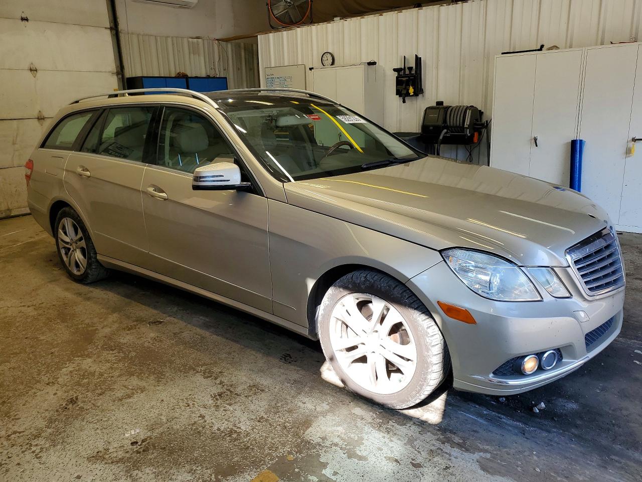 WDDHH8HB3BA305656 · 2011 MERCEDES-BENZ E · 4/12